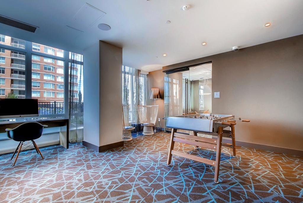 Bluebird Suites In ジャージーシティ エクステリア 写真